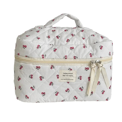 Quilted Berry Travel Makeup Bag - AAMBEASTBRAND