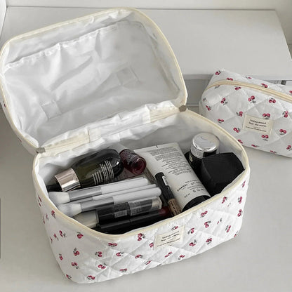 Quilted Berry Travel Makeup Bag - AAMBEASTBRAND